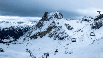 alpine-ski-lift